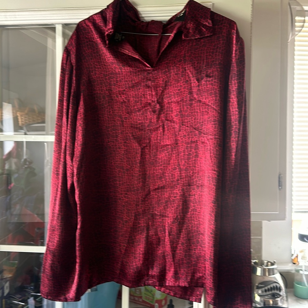 Long sleeve ruby cat print shirt